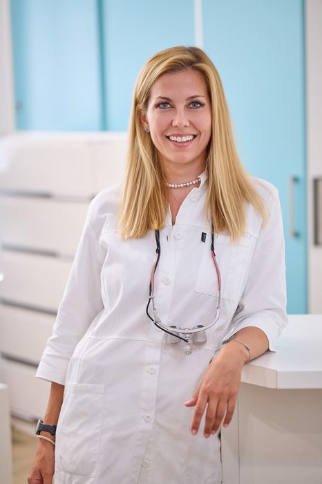 Dr. Mona Müller